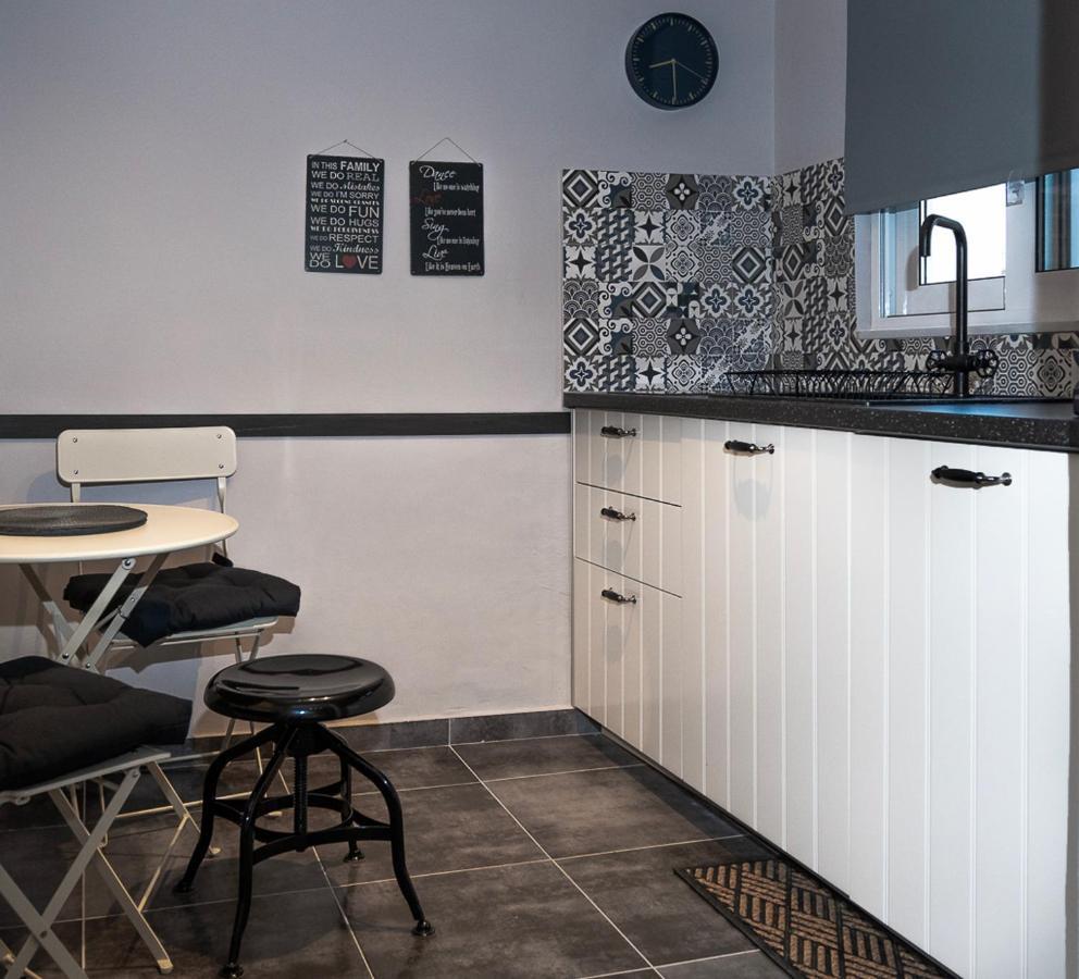 Yasemi Superb Two Floor Apartment 이라클리온 외부 사진